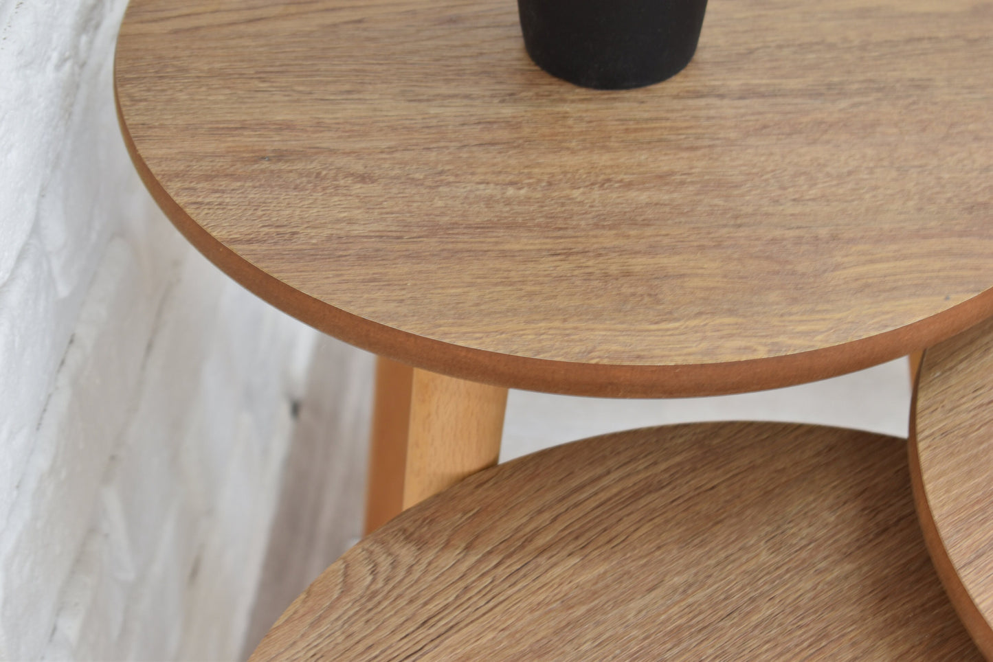 Wooden Robin Round Nesting Table