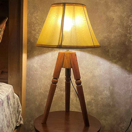 Wooden Lightweight Tripod Table Lamp