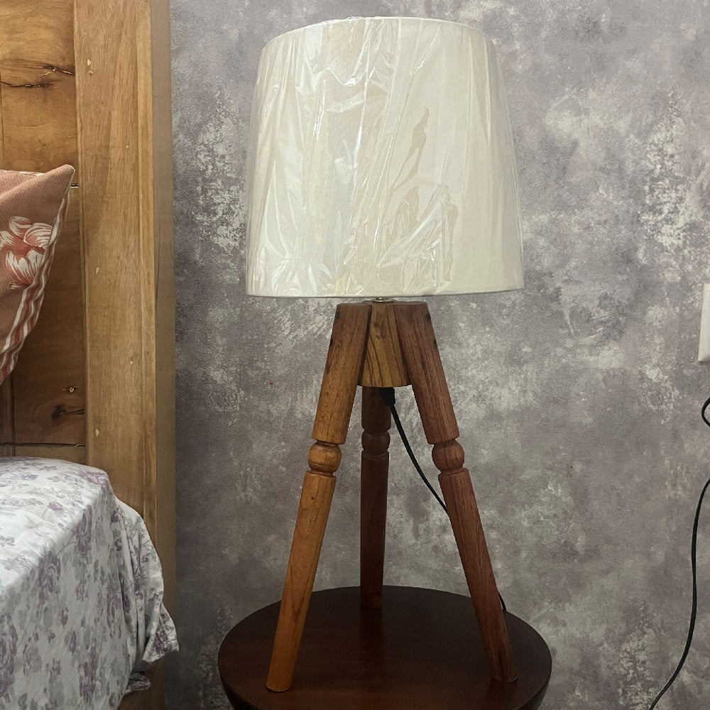 Wooden Lightweight Tripod Table Lamp